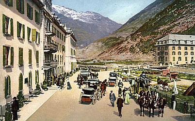Verkehr vor Glacier du Rhne um 1900